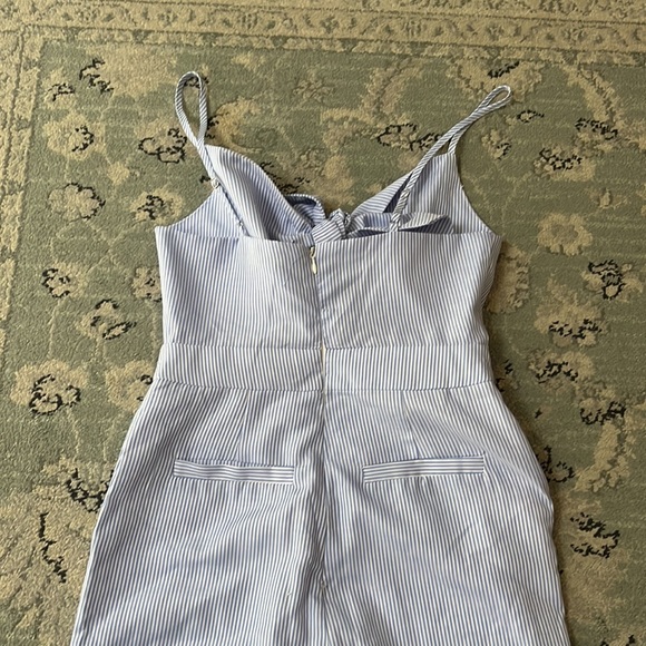 Cute Stripped wide leg Jumpsuit- worn 1 time- XS- purchased at Saks - Picture 7 of 9